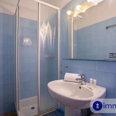 Casa vacanze House In With Swimming Pool Nizza